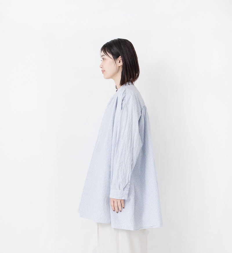 Pullover Shirt in Sax and Green Stripe