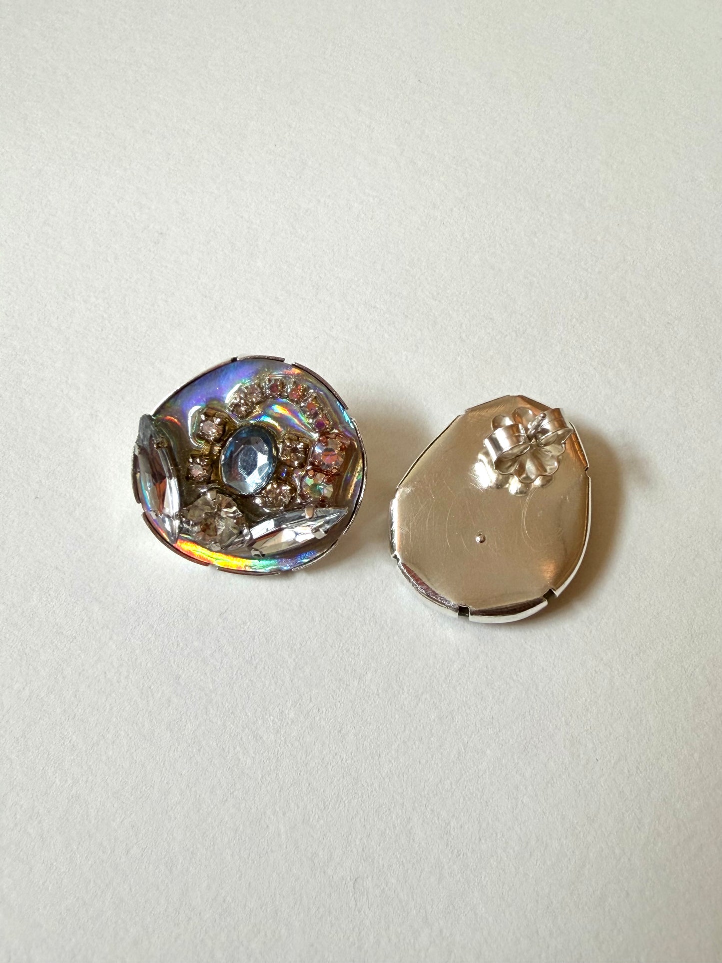 Rhinestone Studs - Iridescent Clear