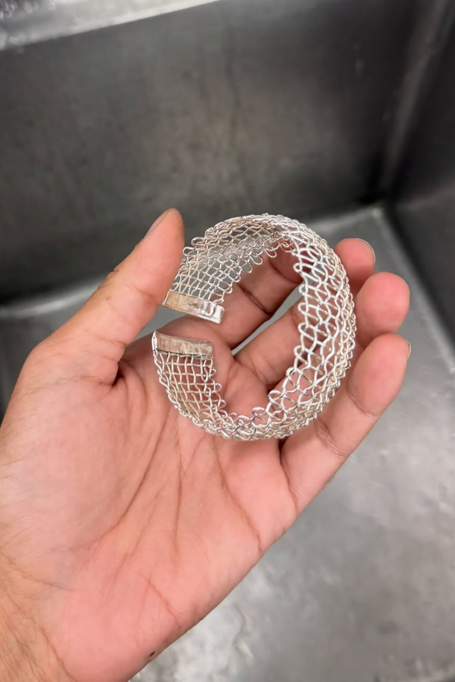 Wire cuff - Medium
