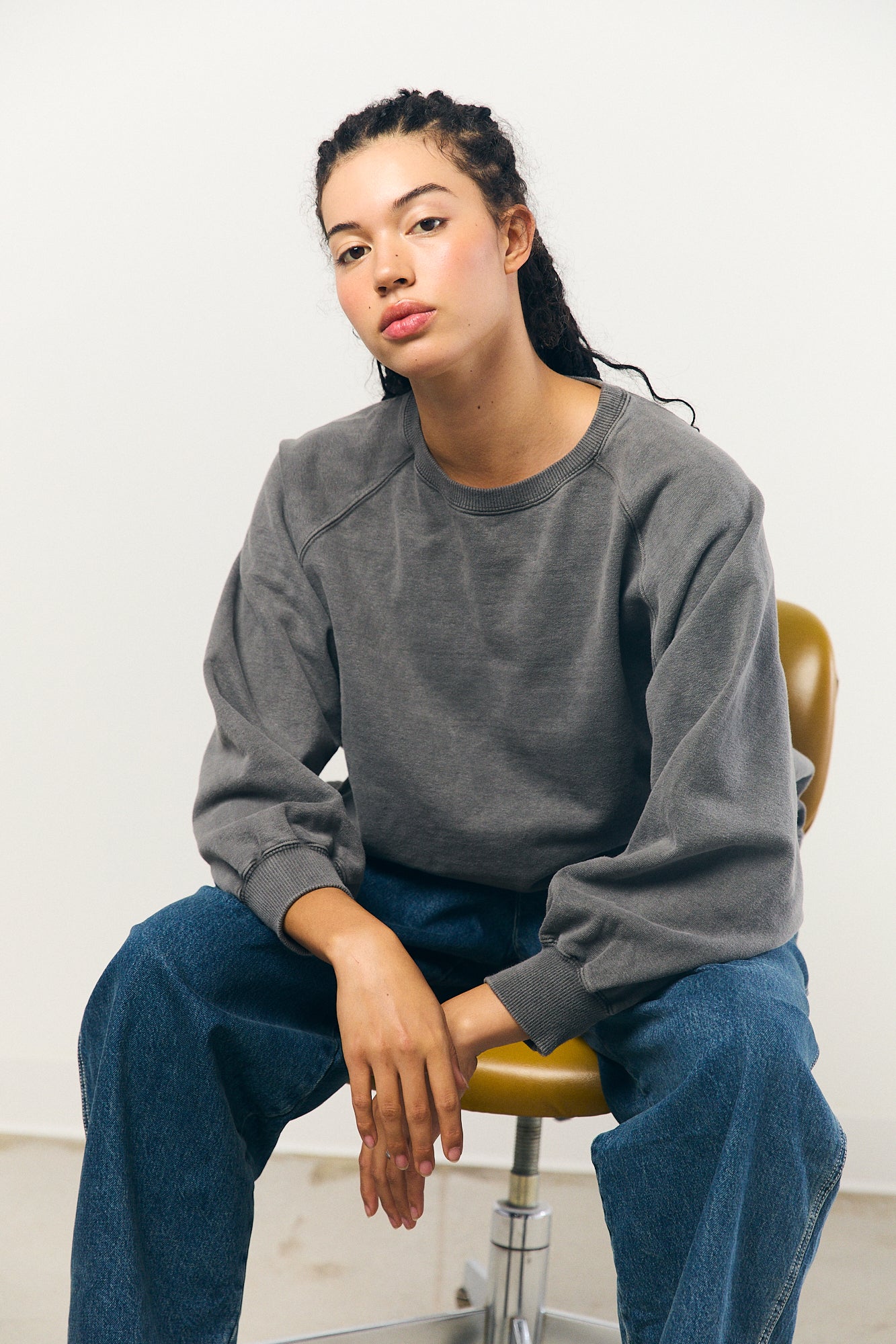 Pigment Dye Sweat L/S in Grey