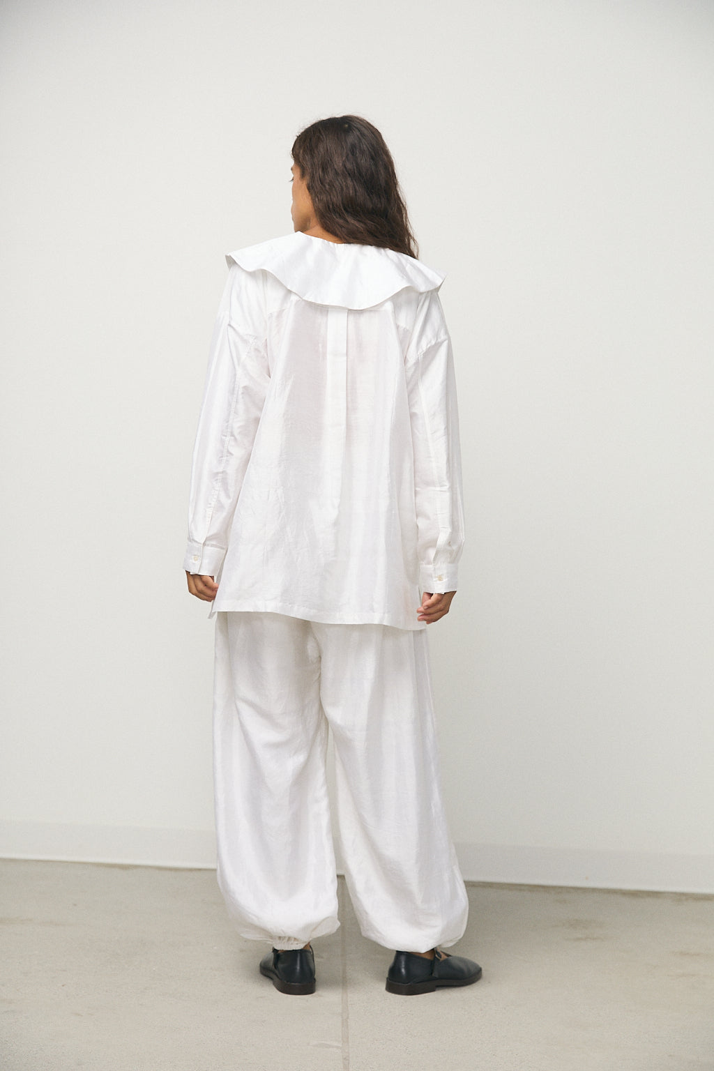 Tuck Gather Balloon Pants in White