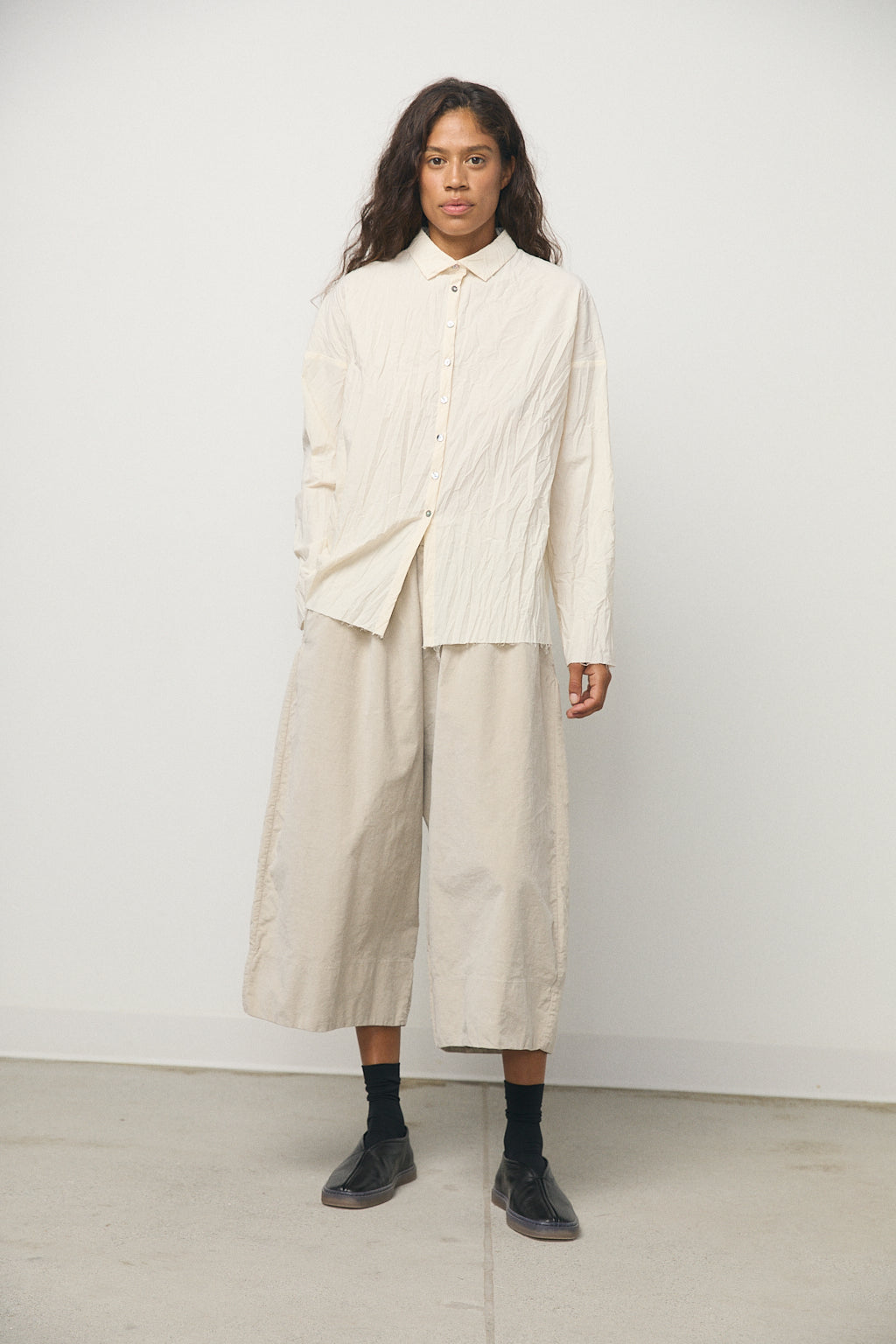 Short collar Shirt in Natural