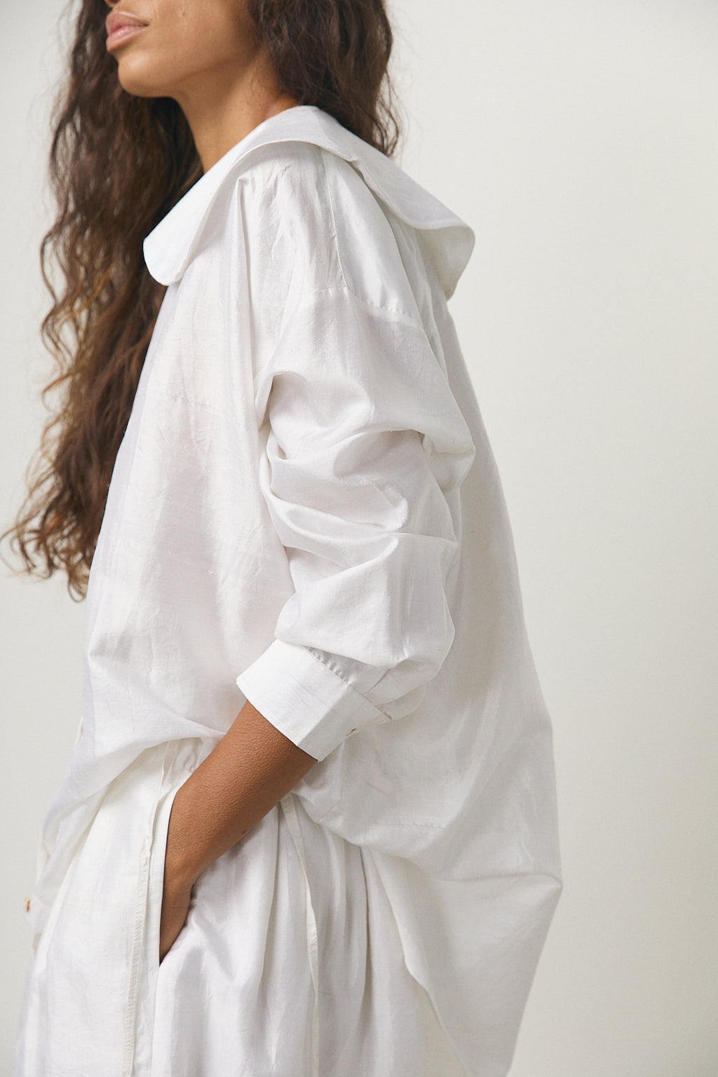 Round Collar Over Blouse in White