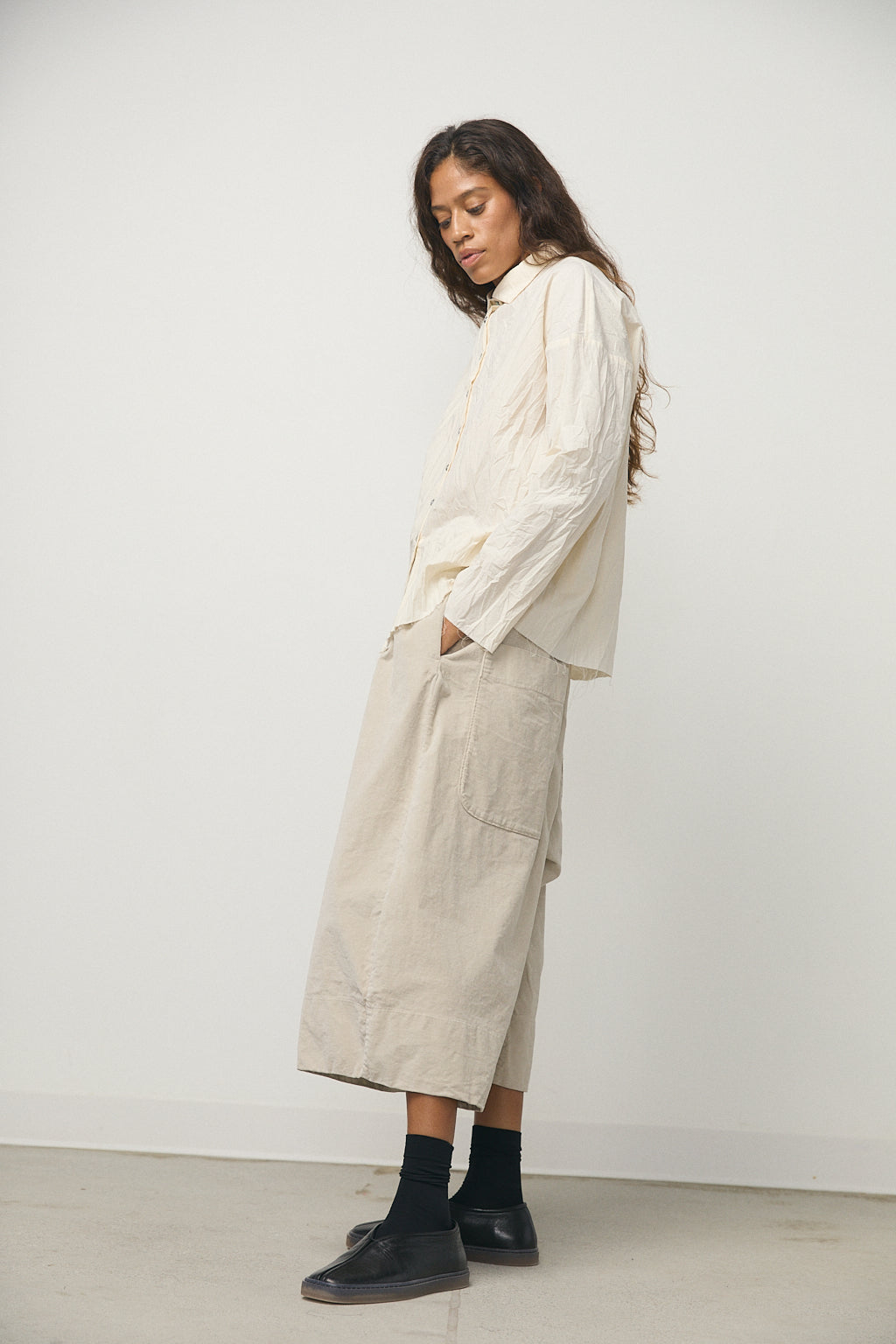 Wide Trousers in Velvet Oatmeal