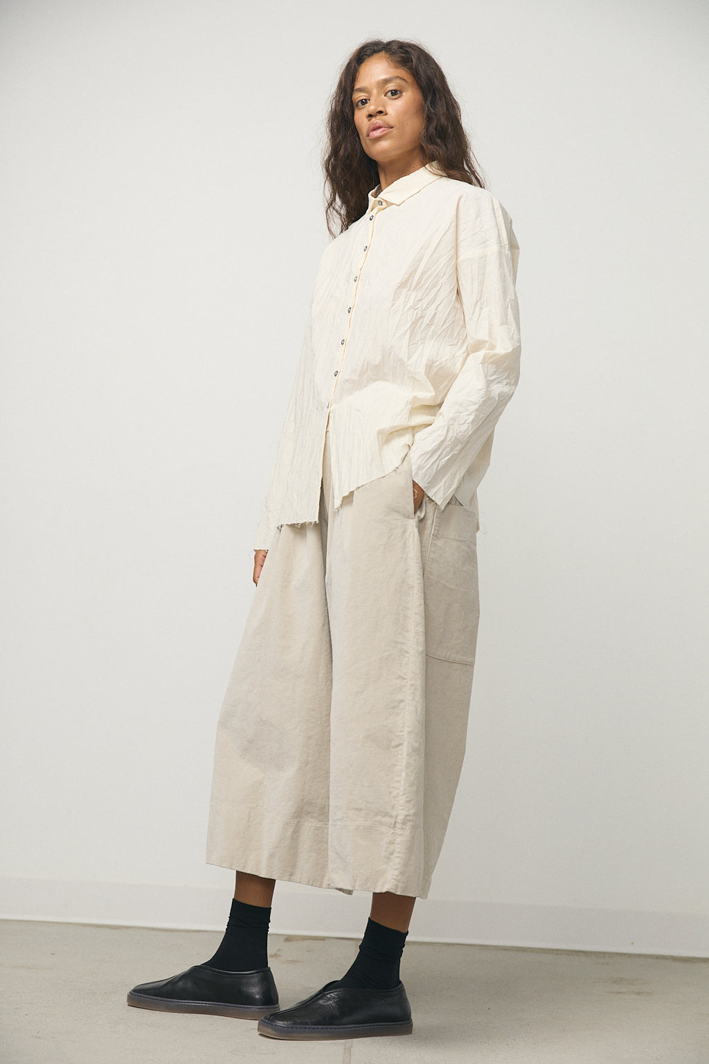 Wide Trousers in Velvet Oatmeal