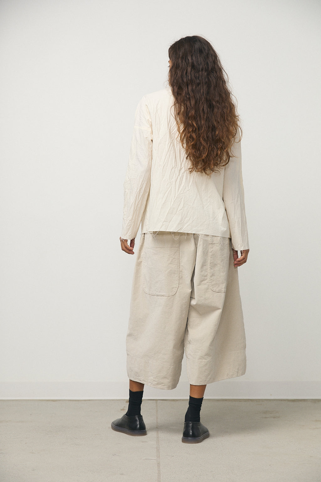 Wide Trousers in Velvet Oatmeal