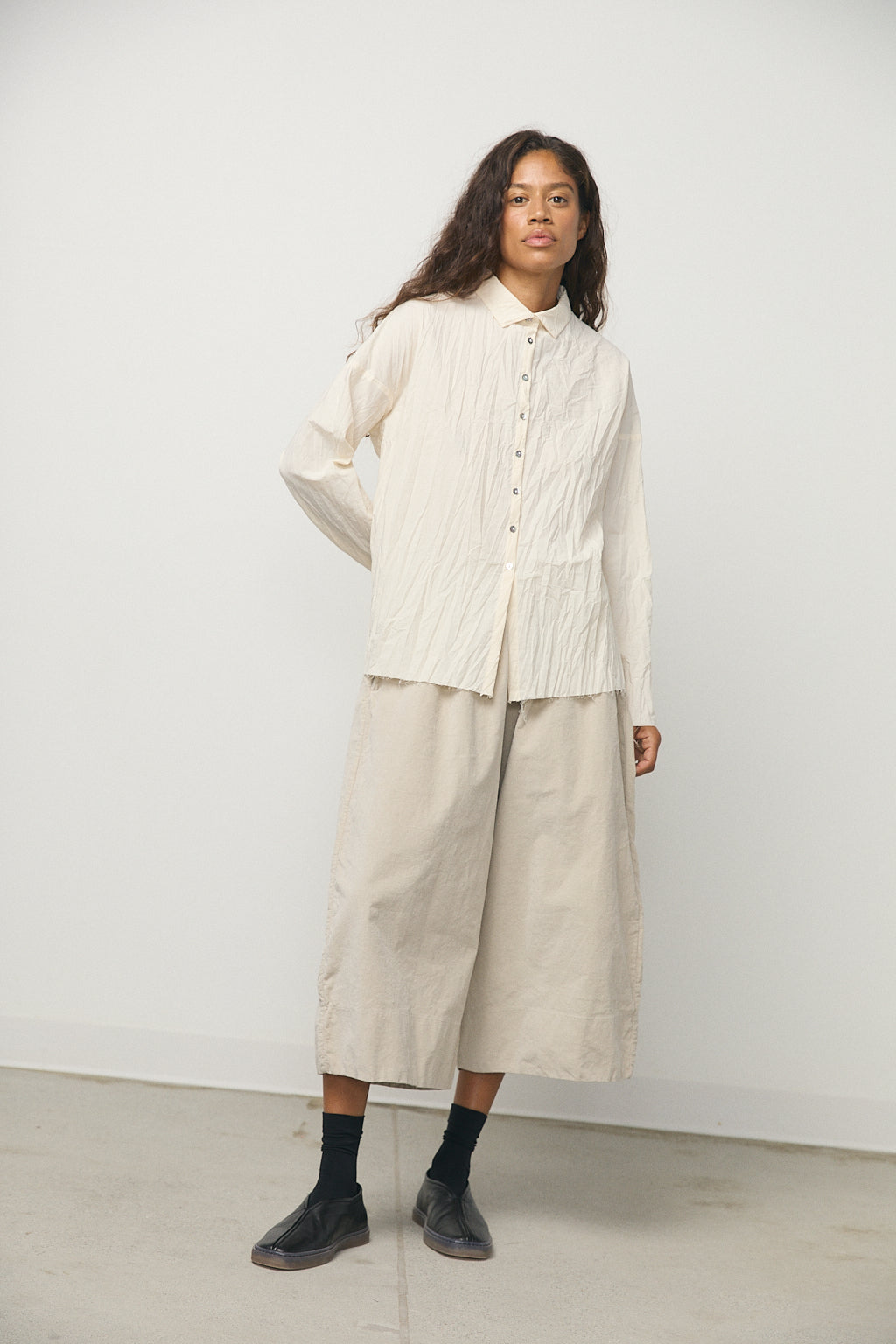 Short collar Shirt in Natural