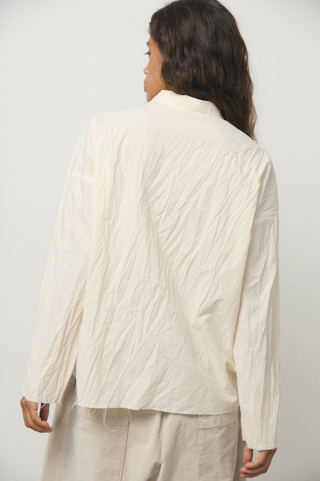 Short collar Shirt in Natural