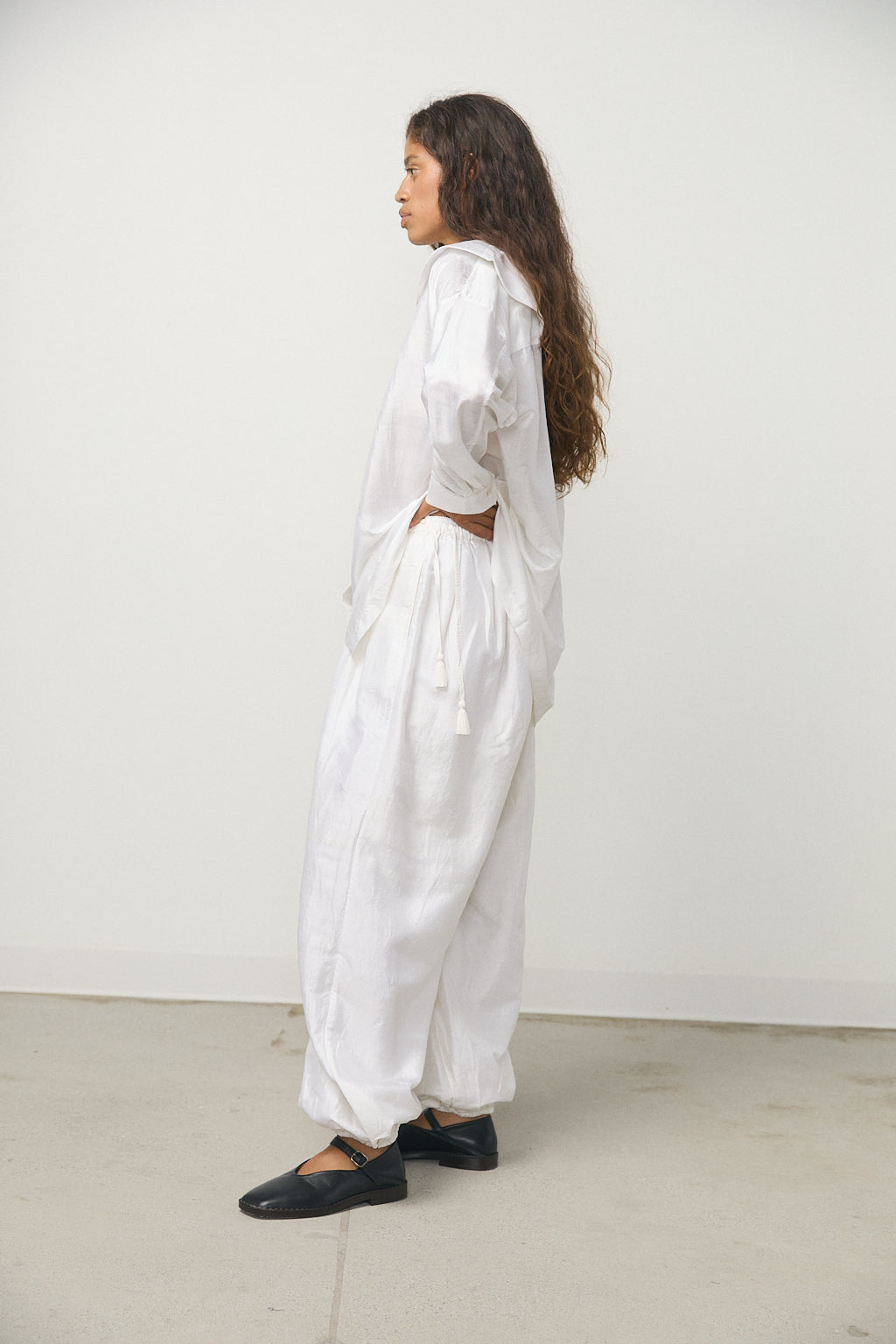 Tuck Gather Balloon Pants in White