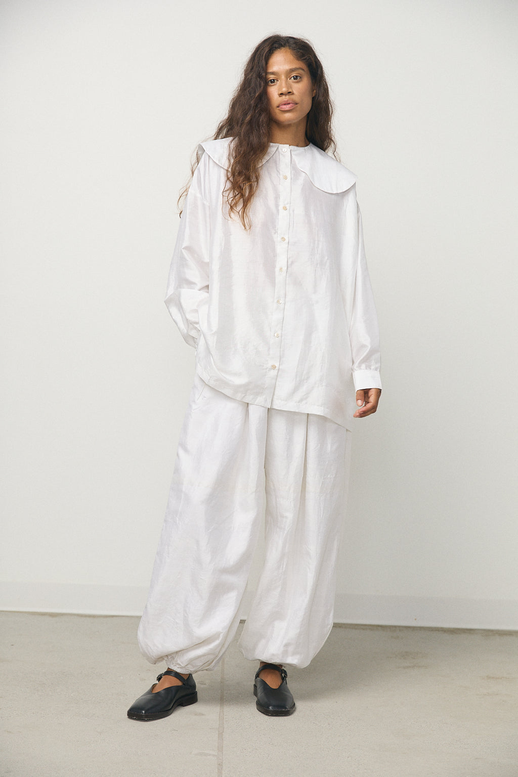 Round Collar Over Blouse in White