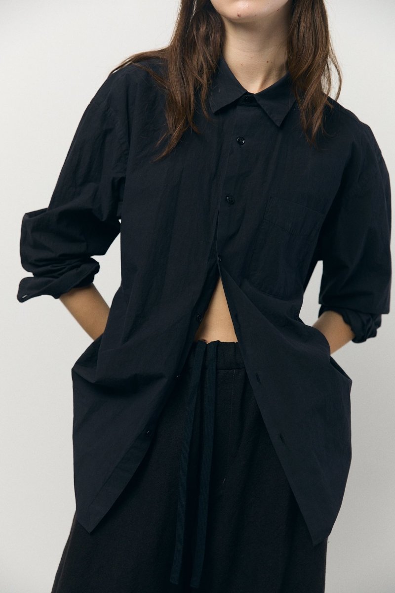 Regular Collar Shirt in Black - Soochie - Yoko Sakamoto