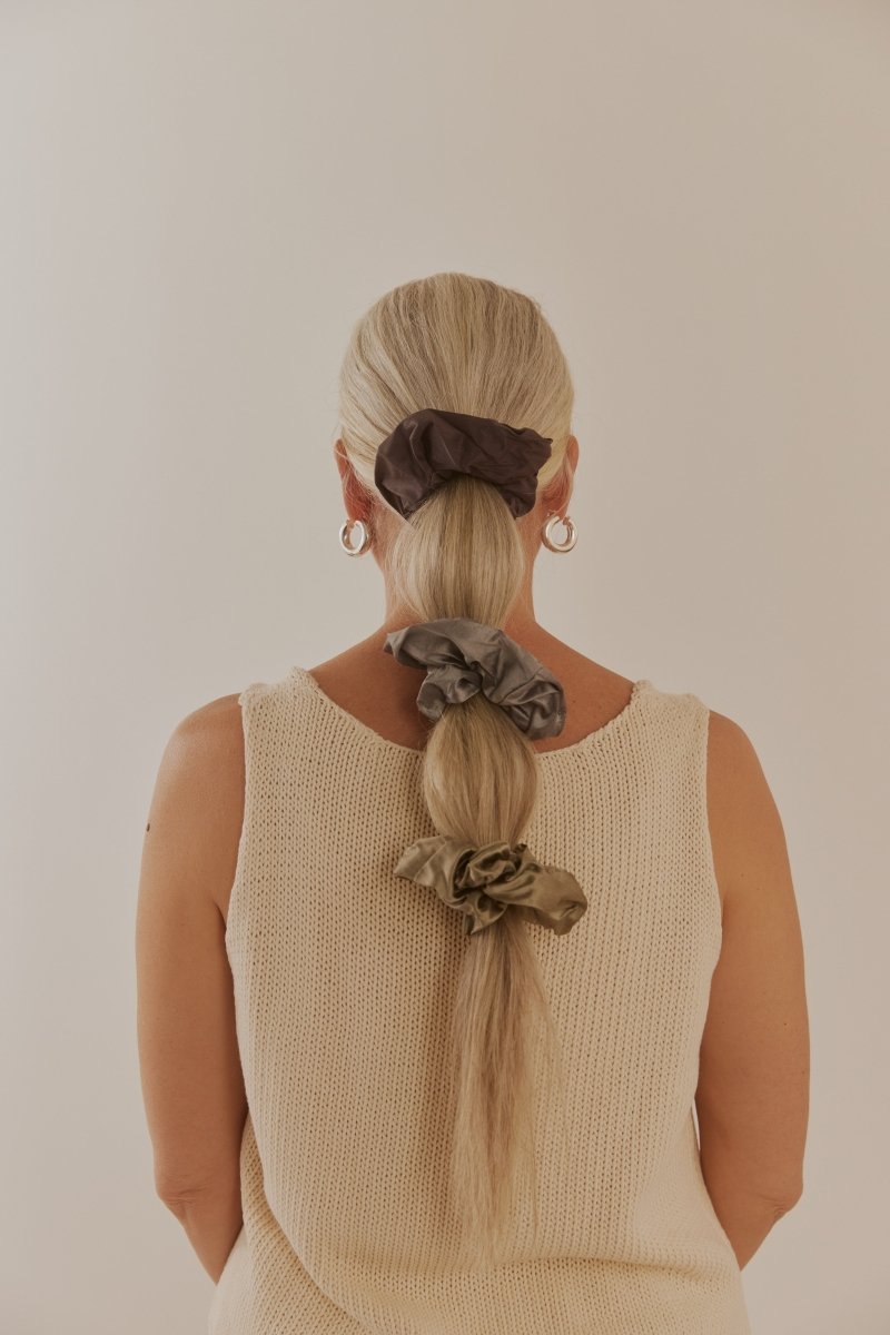 Silk Scrunchie - Soochie - Shannon Bond