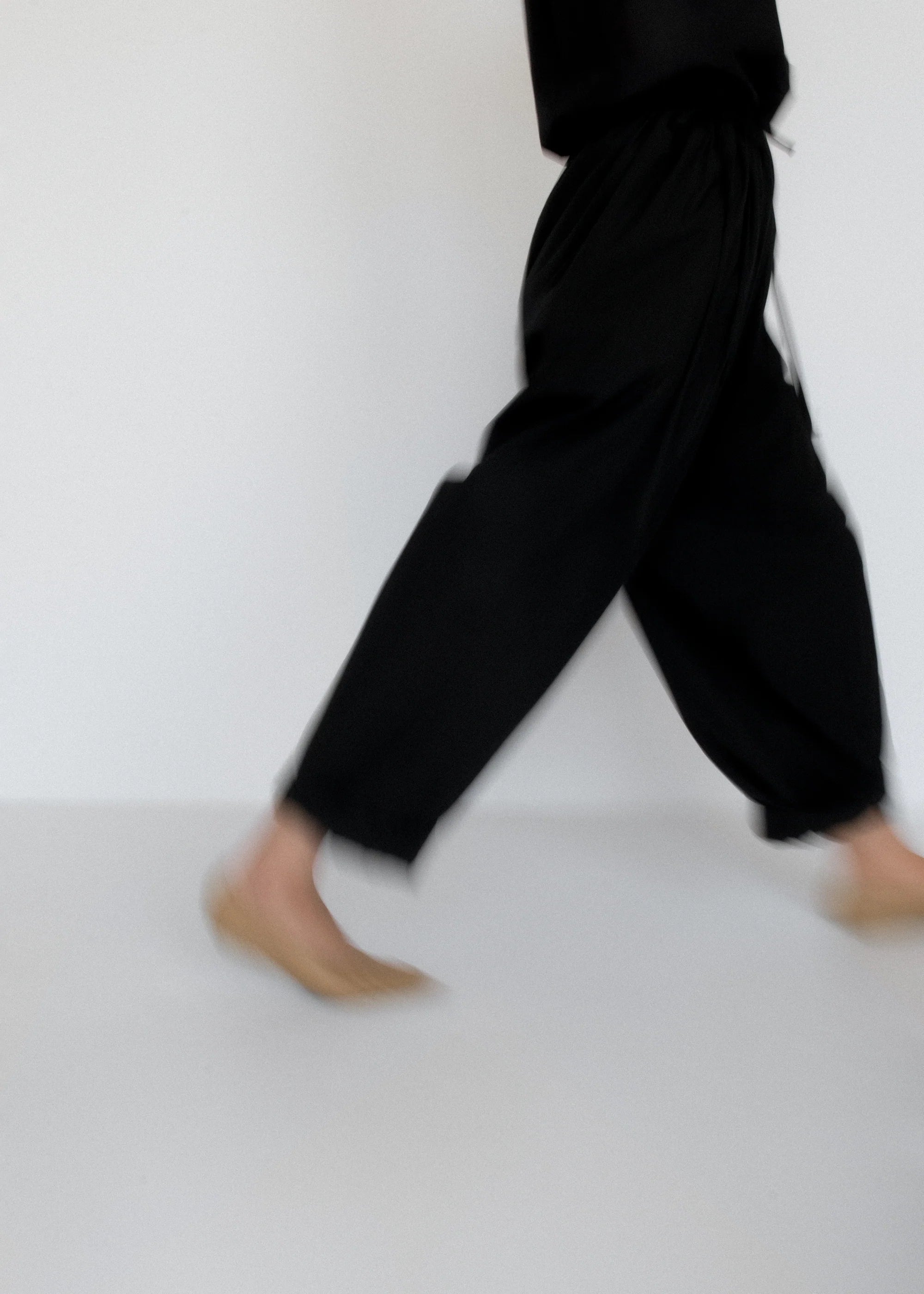 Balloon Pant in Black Parchment Poplin