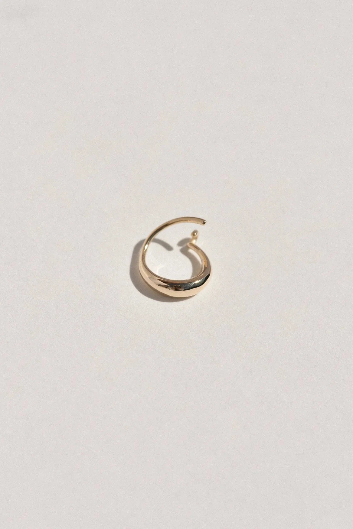Small Round Sempre Hoop - 14k Yellow Gold