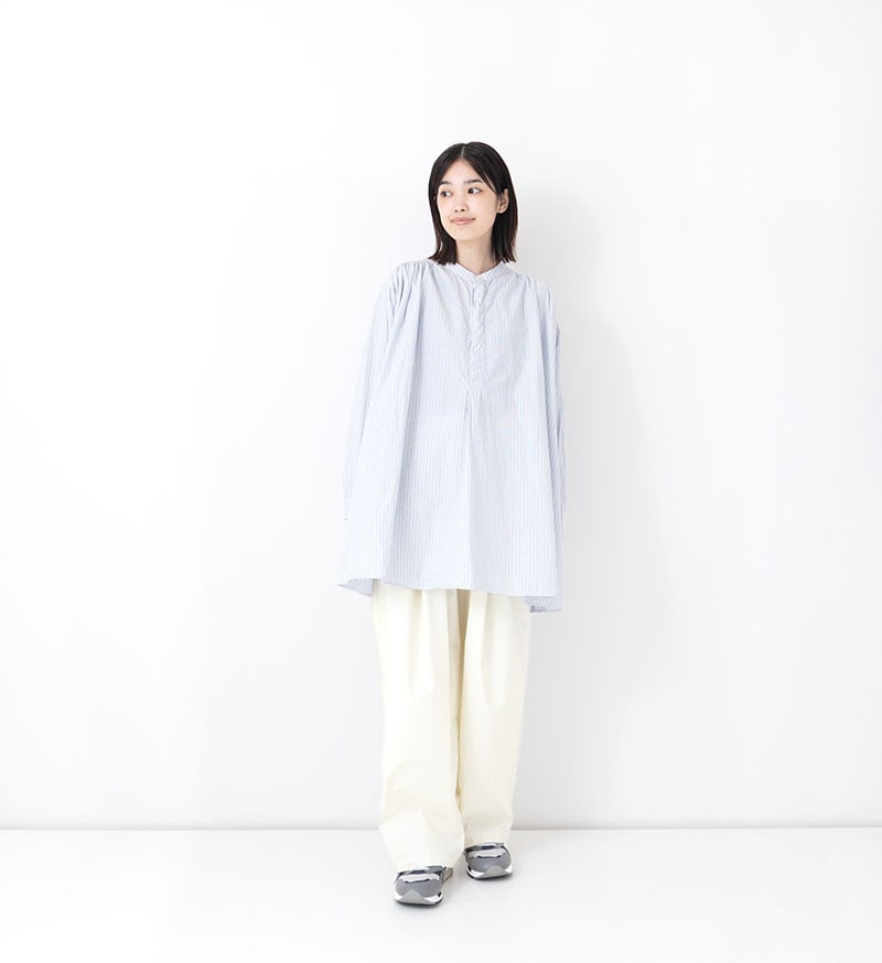 Box Pleats Easy Pants in Ivory