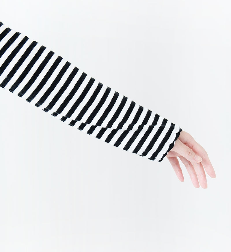 L/S Tee in Black and White Stripe