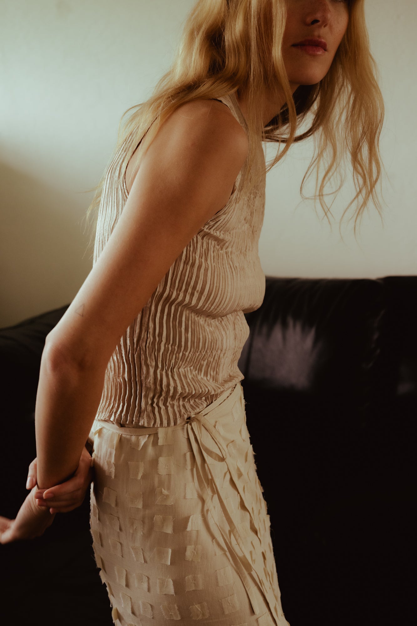 Plissé Satin Silk Tank Top - Stone