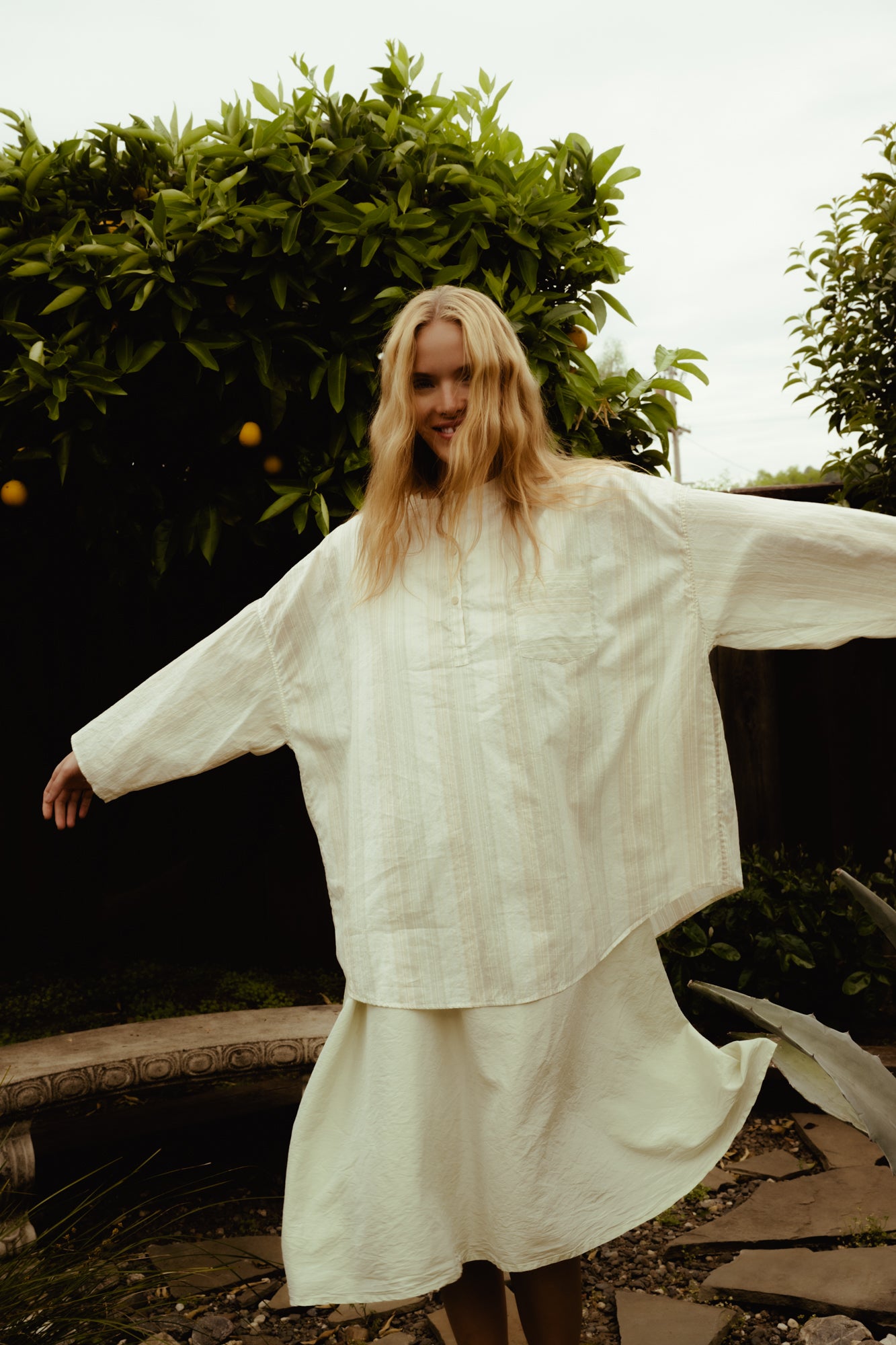Elis Tunic - Riga