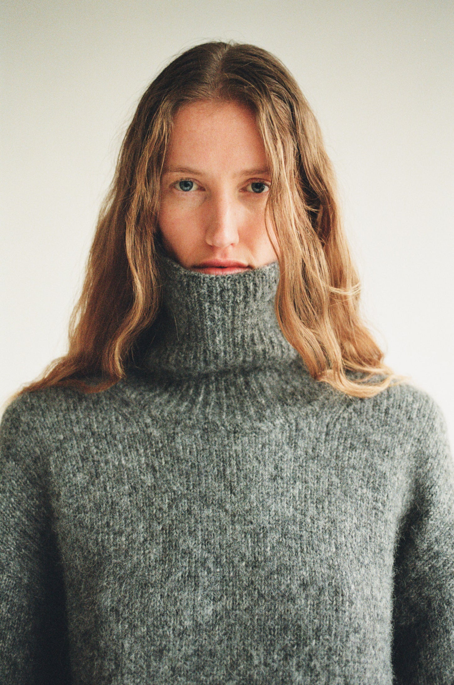 Uma Rollneck in Granite