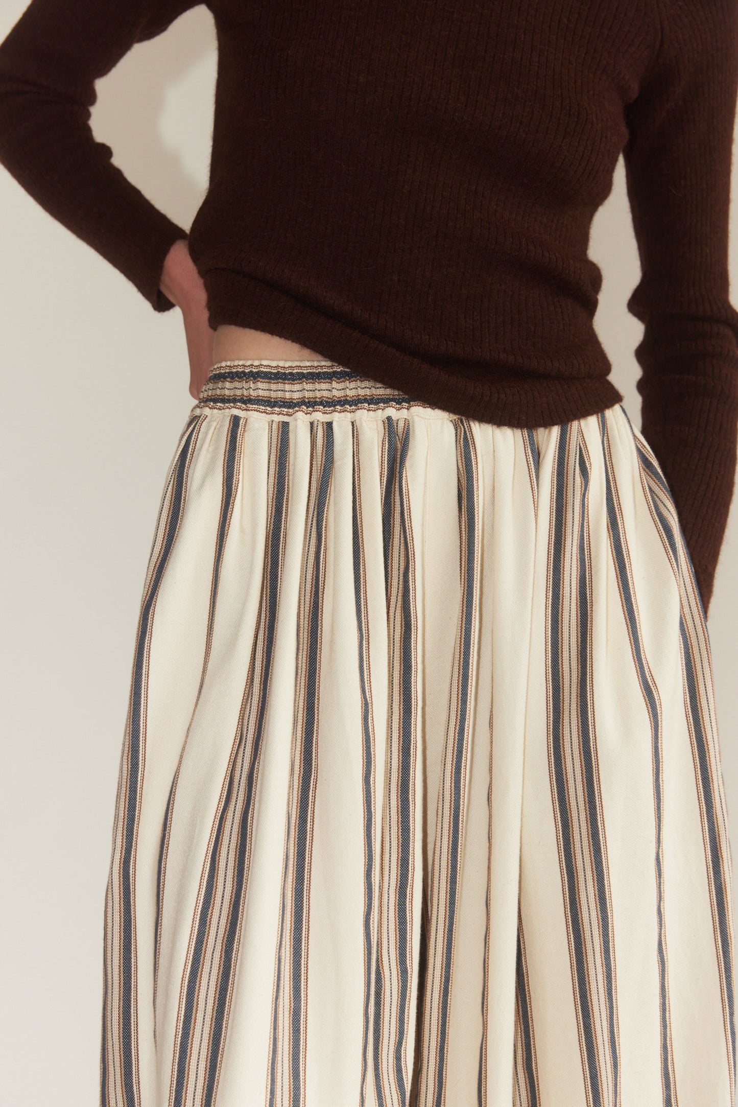 Drawstring Pleated Pants in Cream Stripe