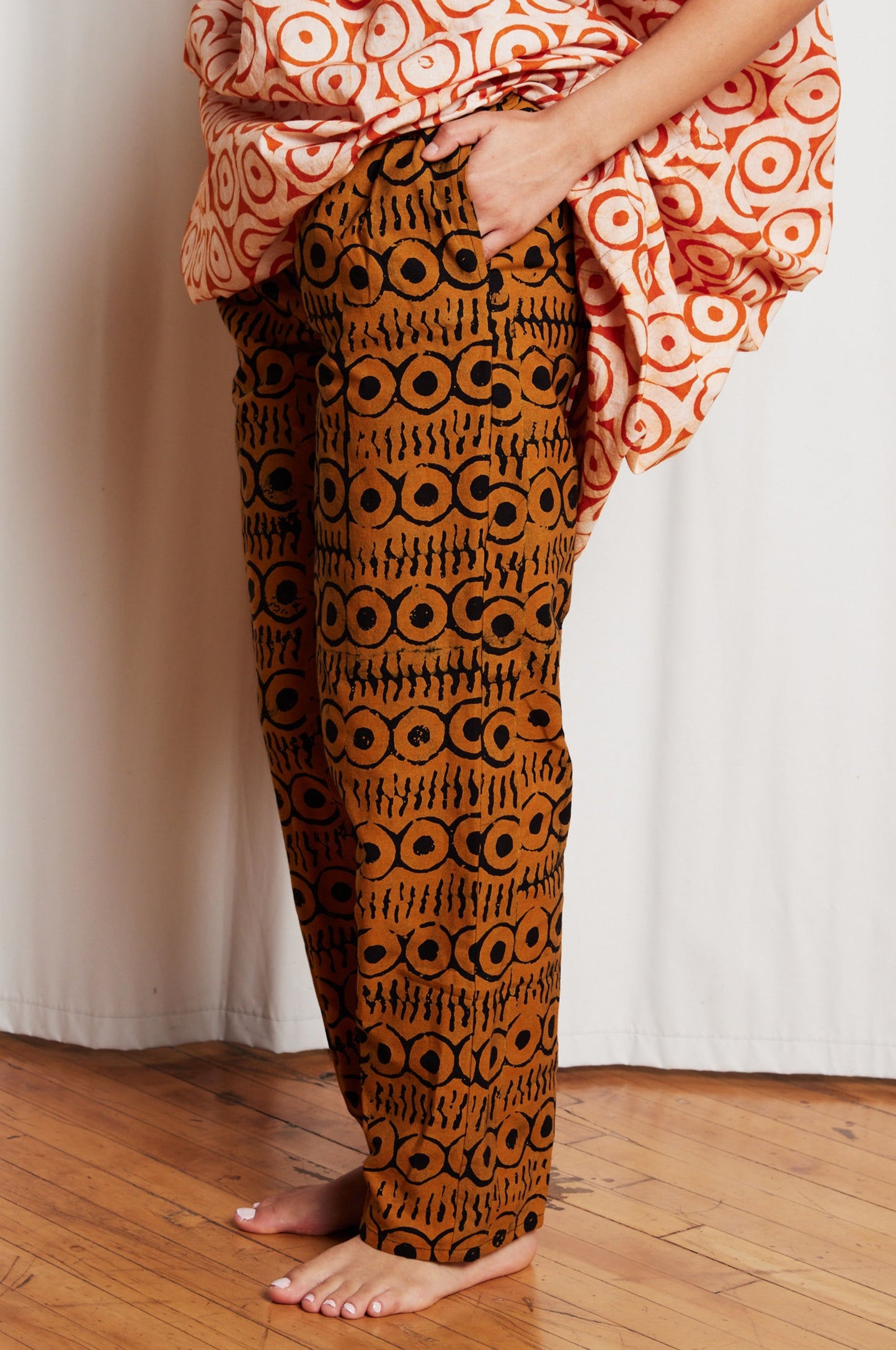 Easy Pants in Rust and Black