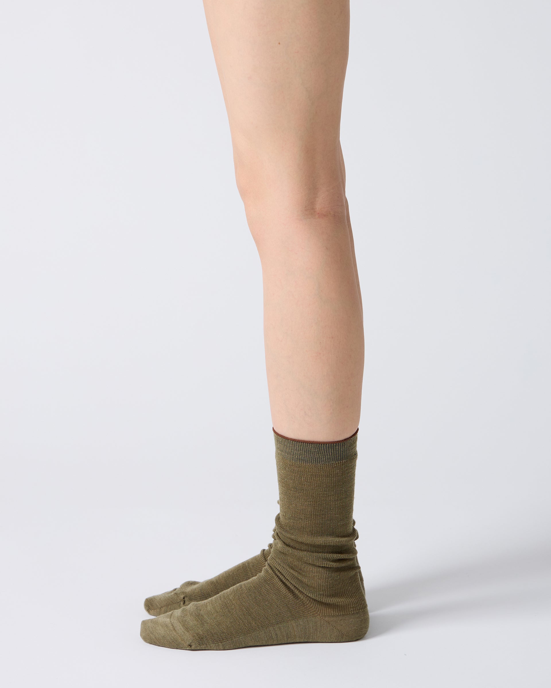 Wool Fine Ribbed Socks in Khaki