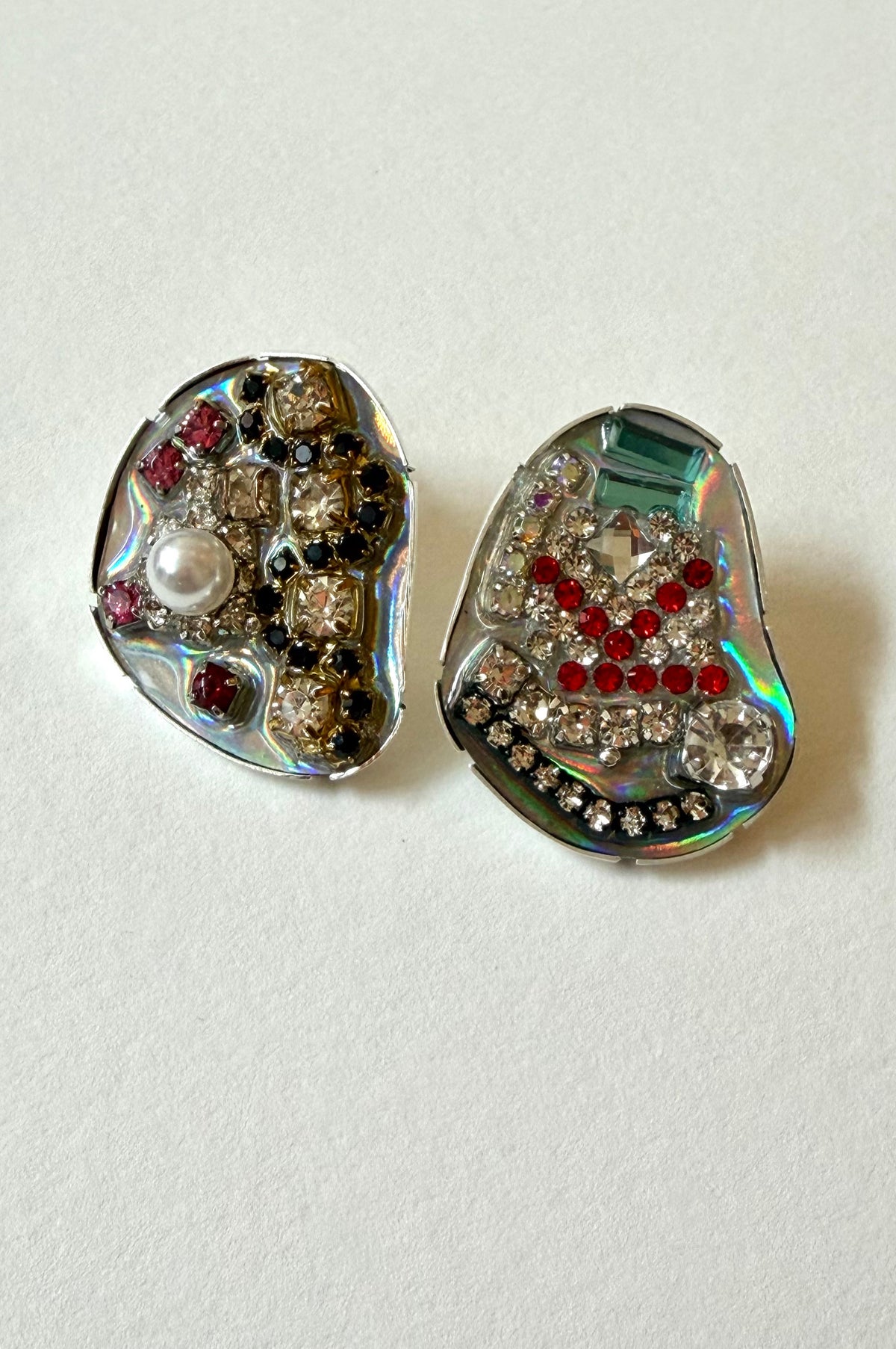 Rhinestone Studs - Iridescent Clear