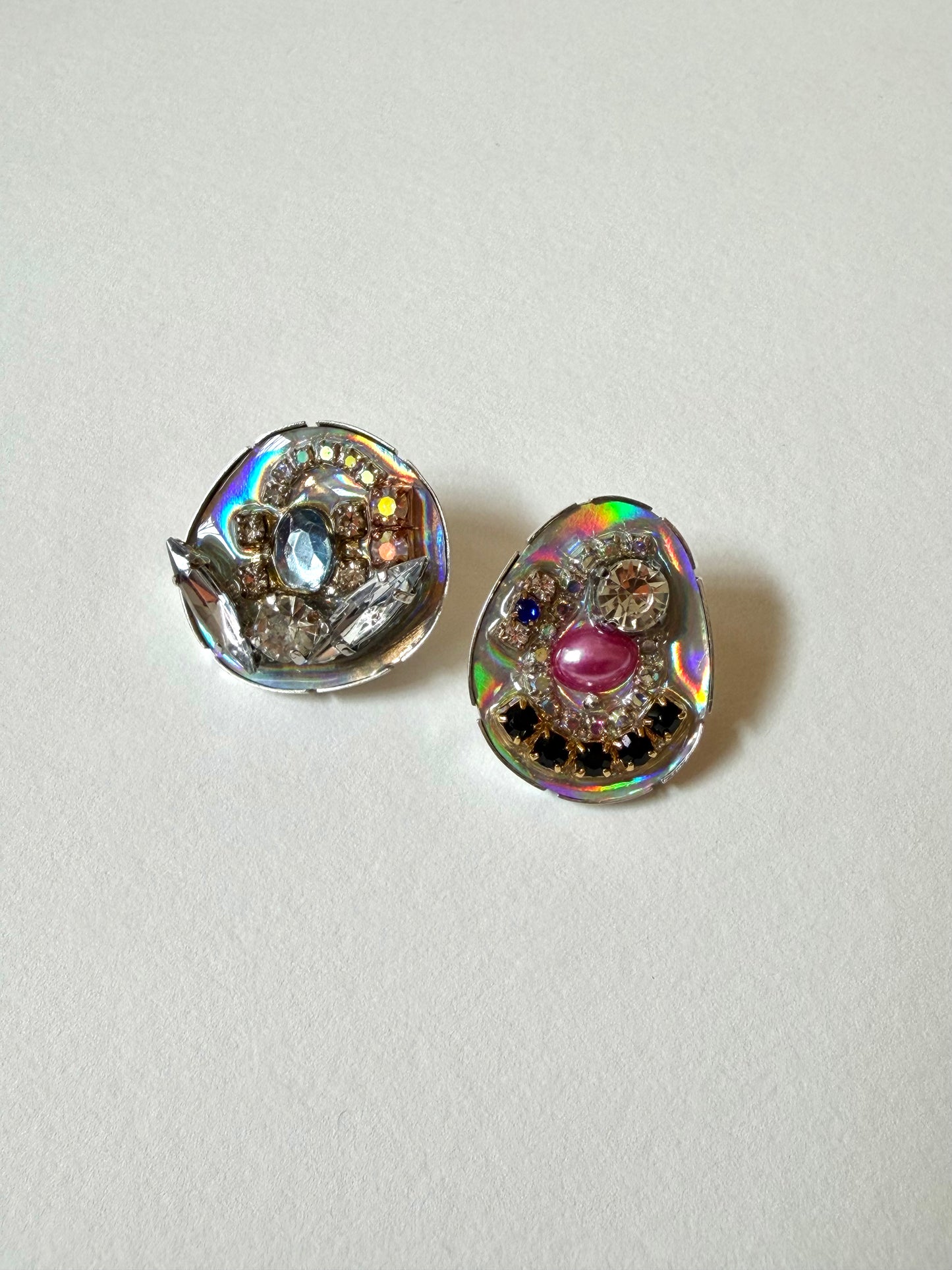 Rhinestone Studs - Iridescent Clear