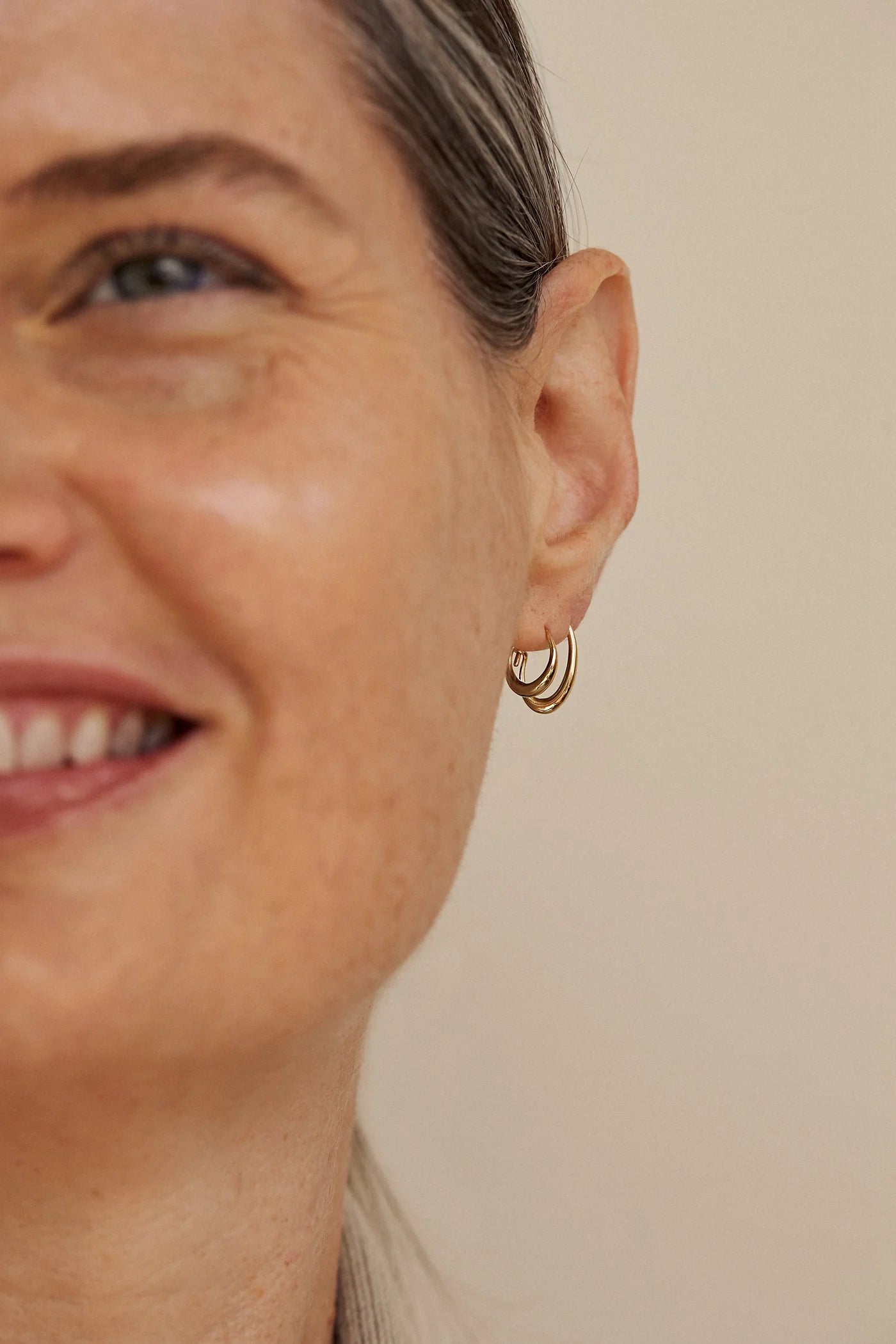 Small Round Sempre Hoop - 14k Yellow Gold