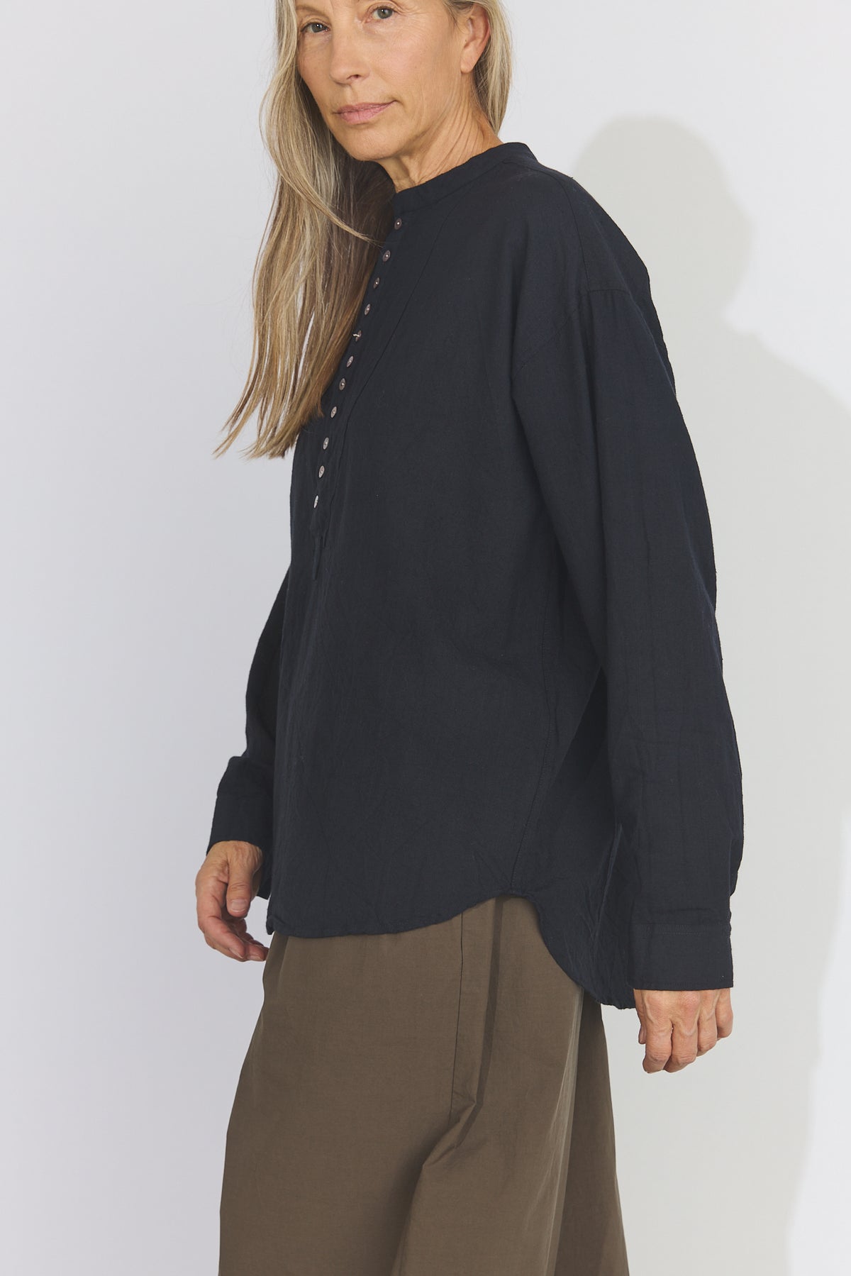 Sobakasu Khadi Henry Shirt - Black