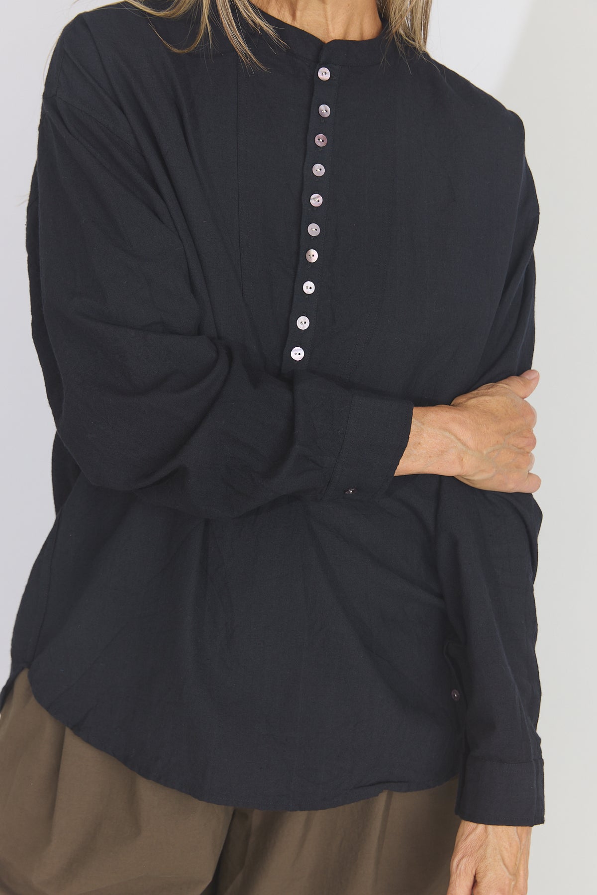 Sobakasu Khadi Henry Shirt - Black