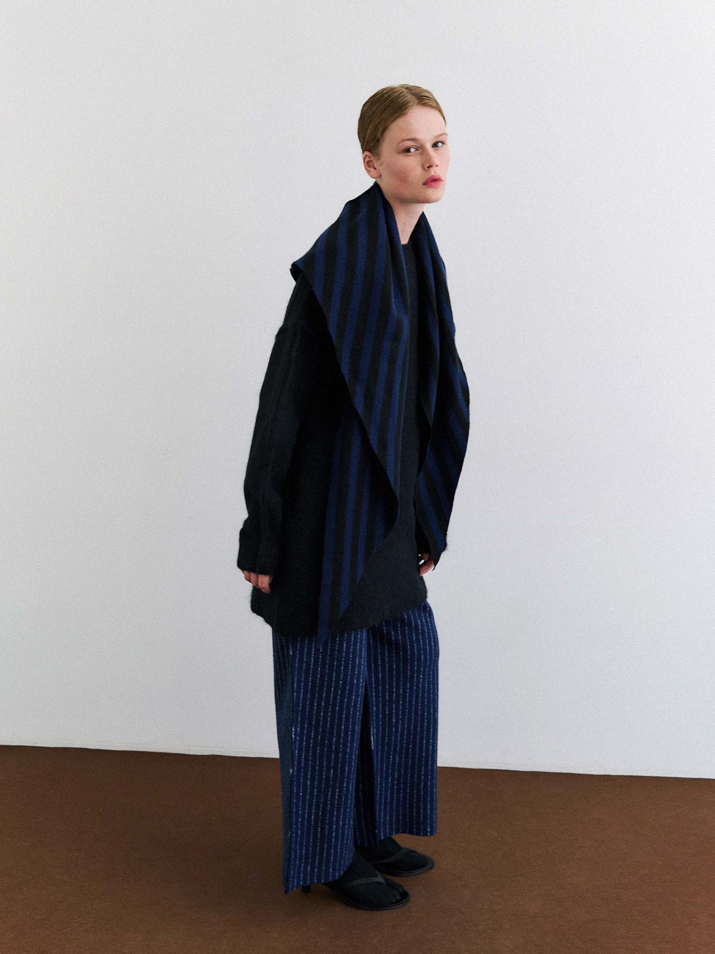 DanPen Scarf in Midnight Blue & Black