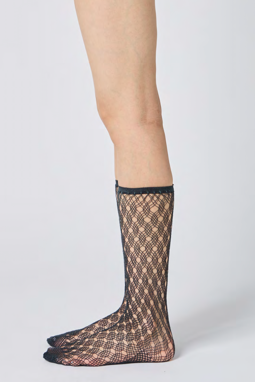 Wavy Fishnet Socks - Black