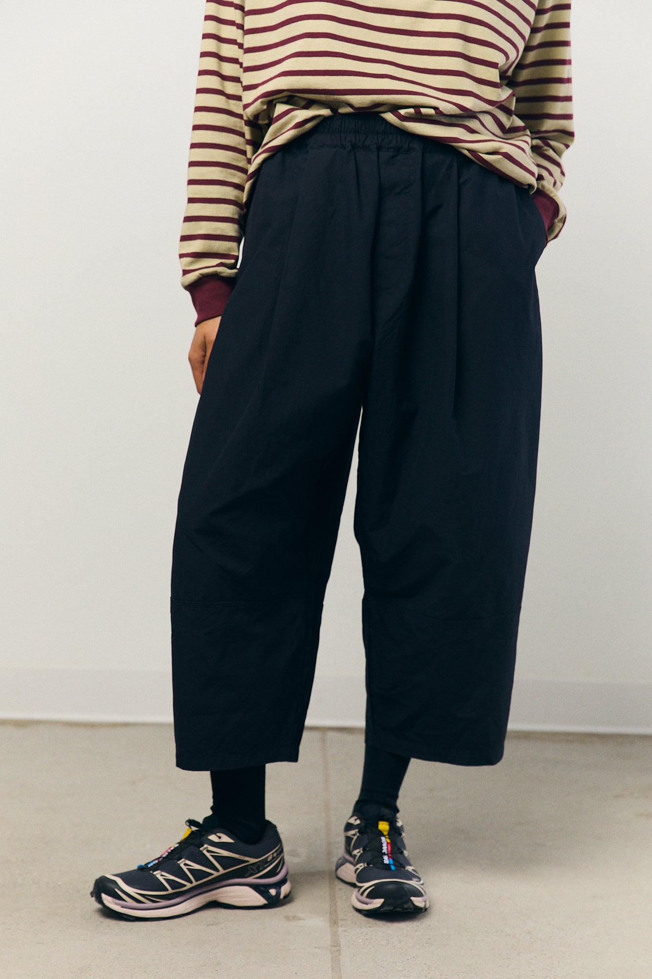 Cocoon Pants in Navy Black