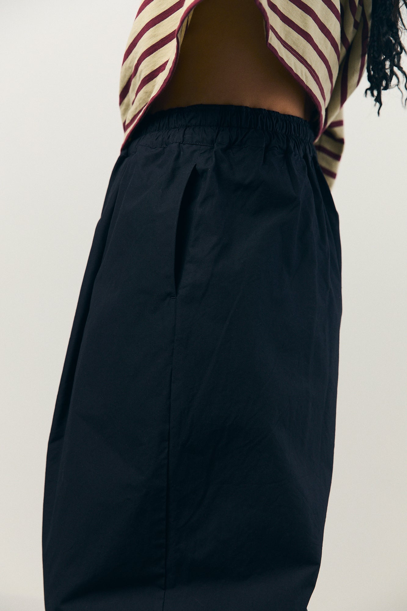 Cocoon Pants in Navy Black