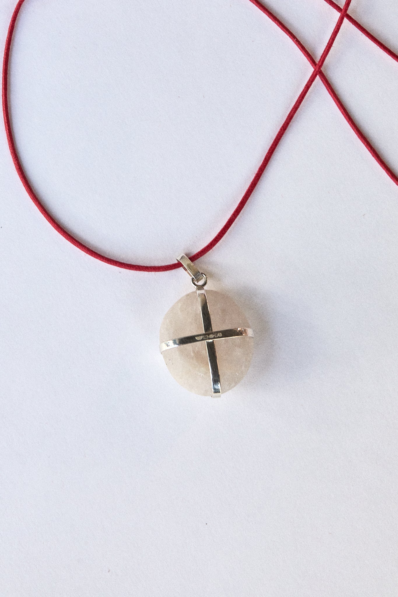 White Stone - Sterling Silver ribbon setting