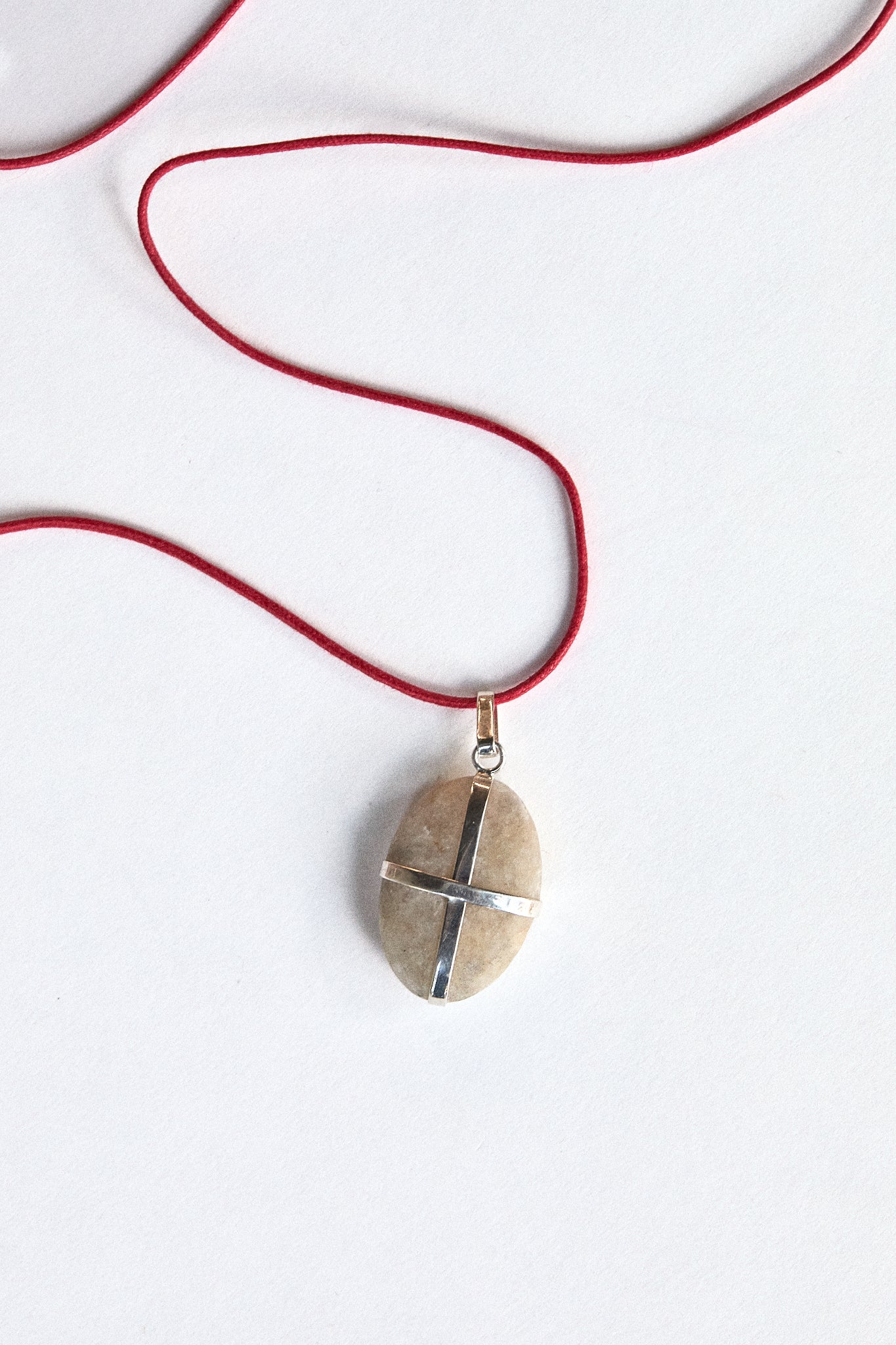 White Marbled Stone - Sterling Silver ribbon setting