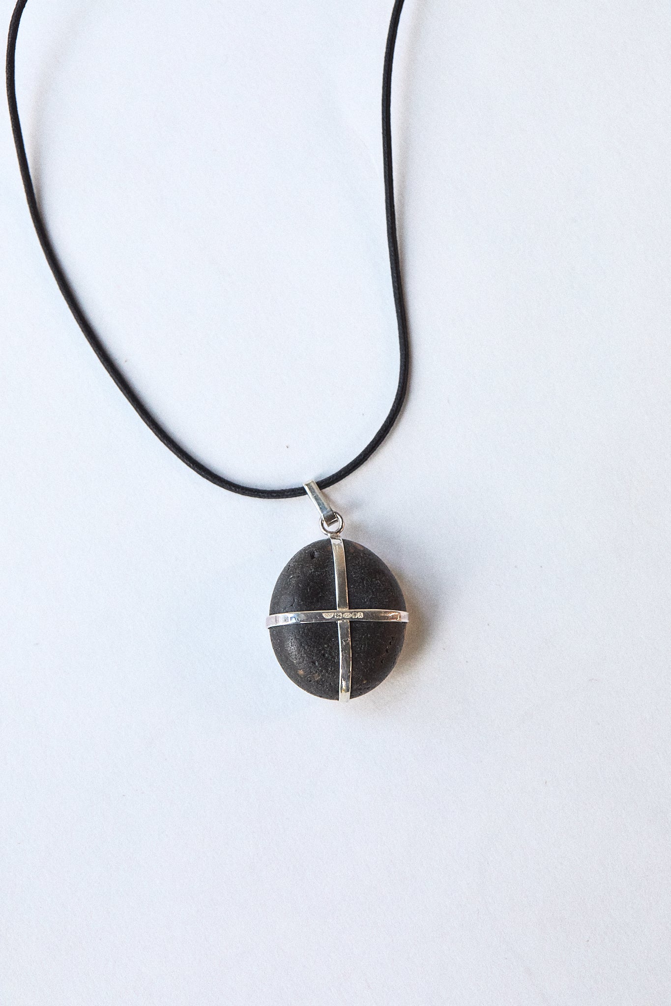 Grey Black Stone - Sterling Silver ribbon setting