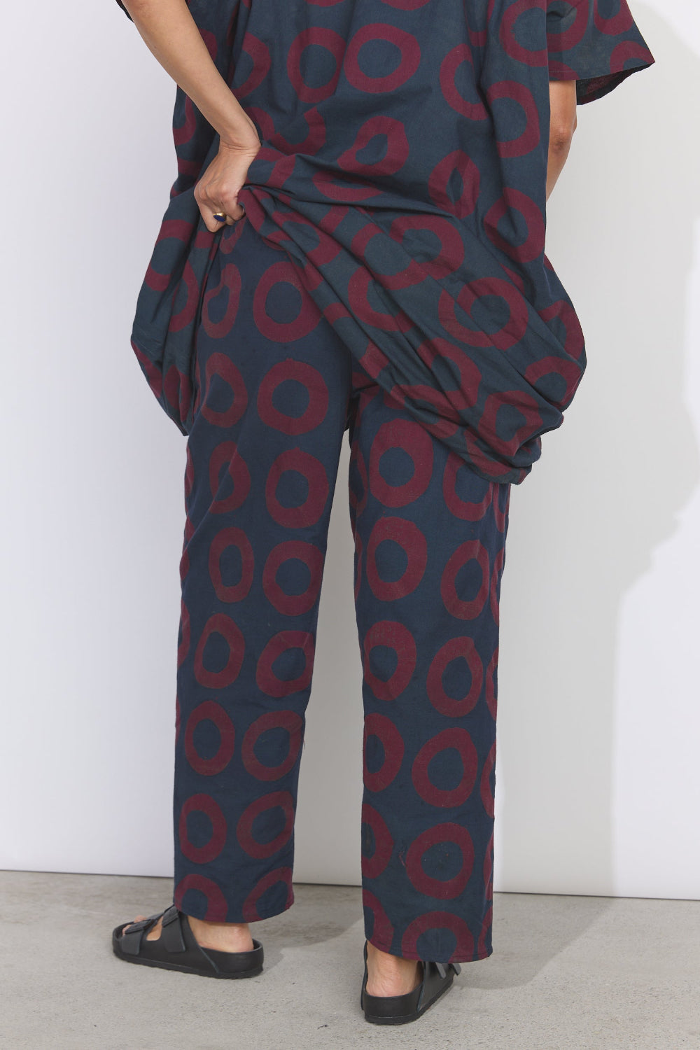 Lazy Pants - Burgundy Circle