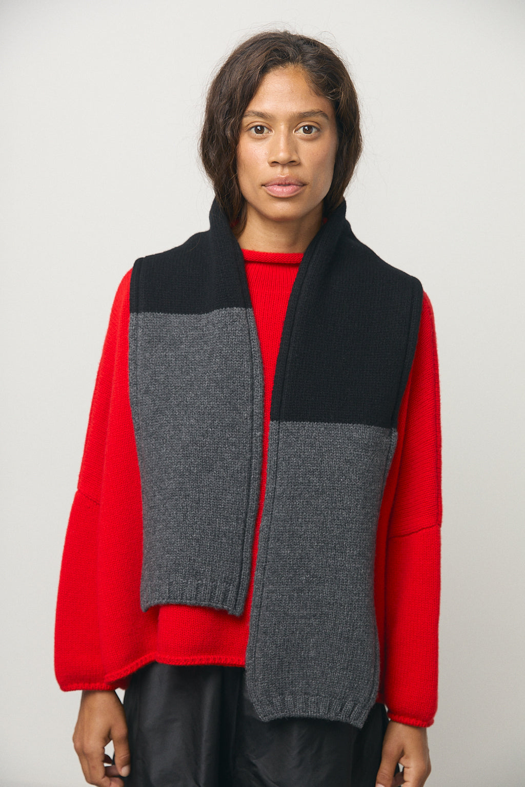 Willow Scarf in Grey & Black