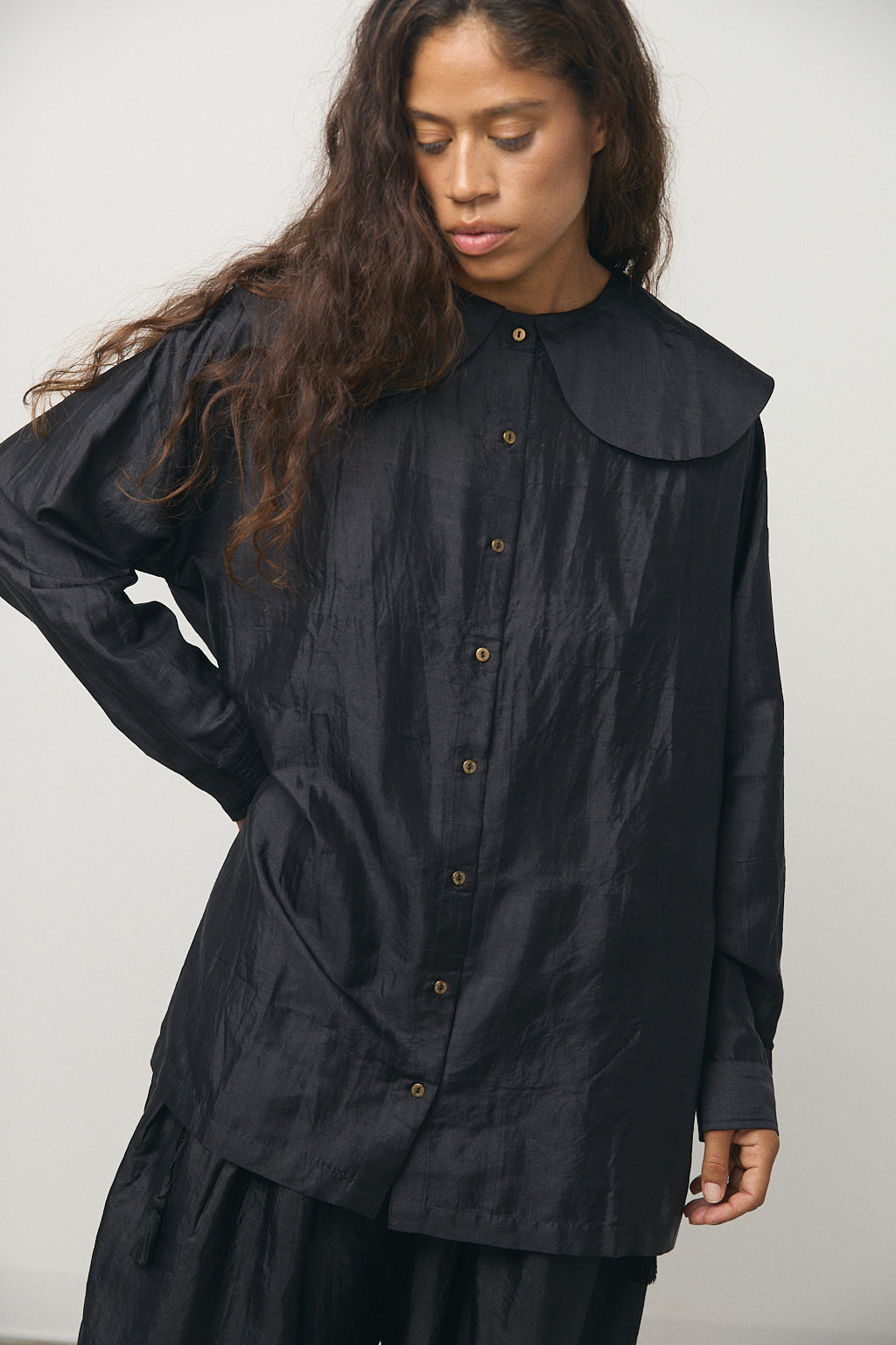 Round Collar Over Blouse in Black