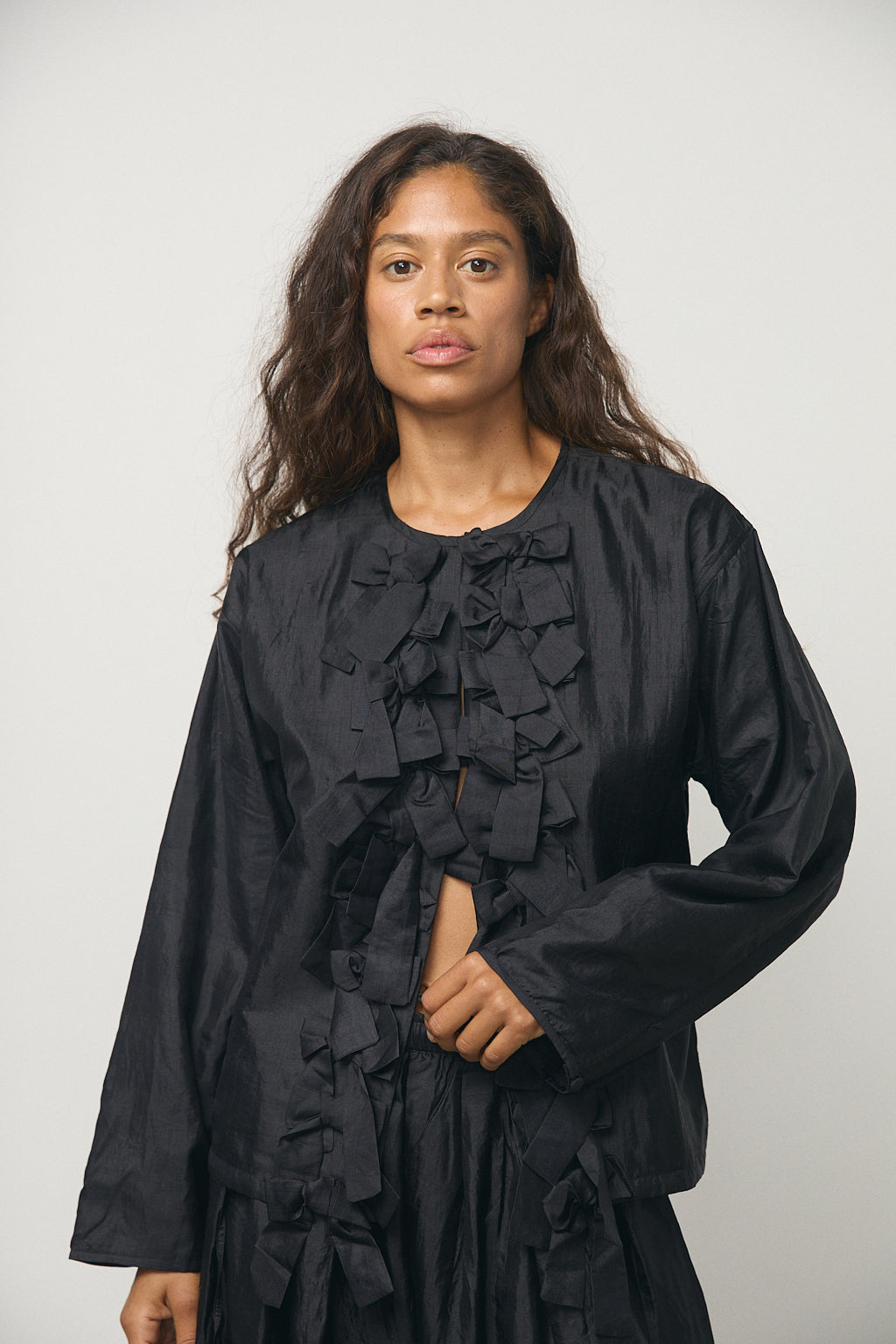 Ribbon Light Jacket in Black