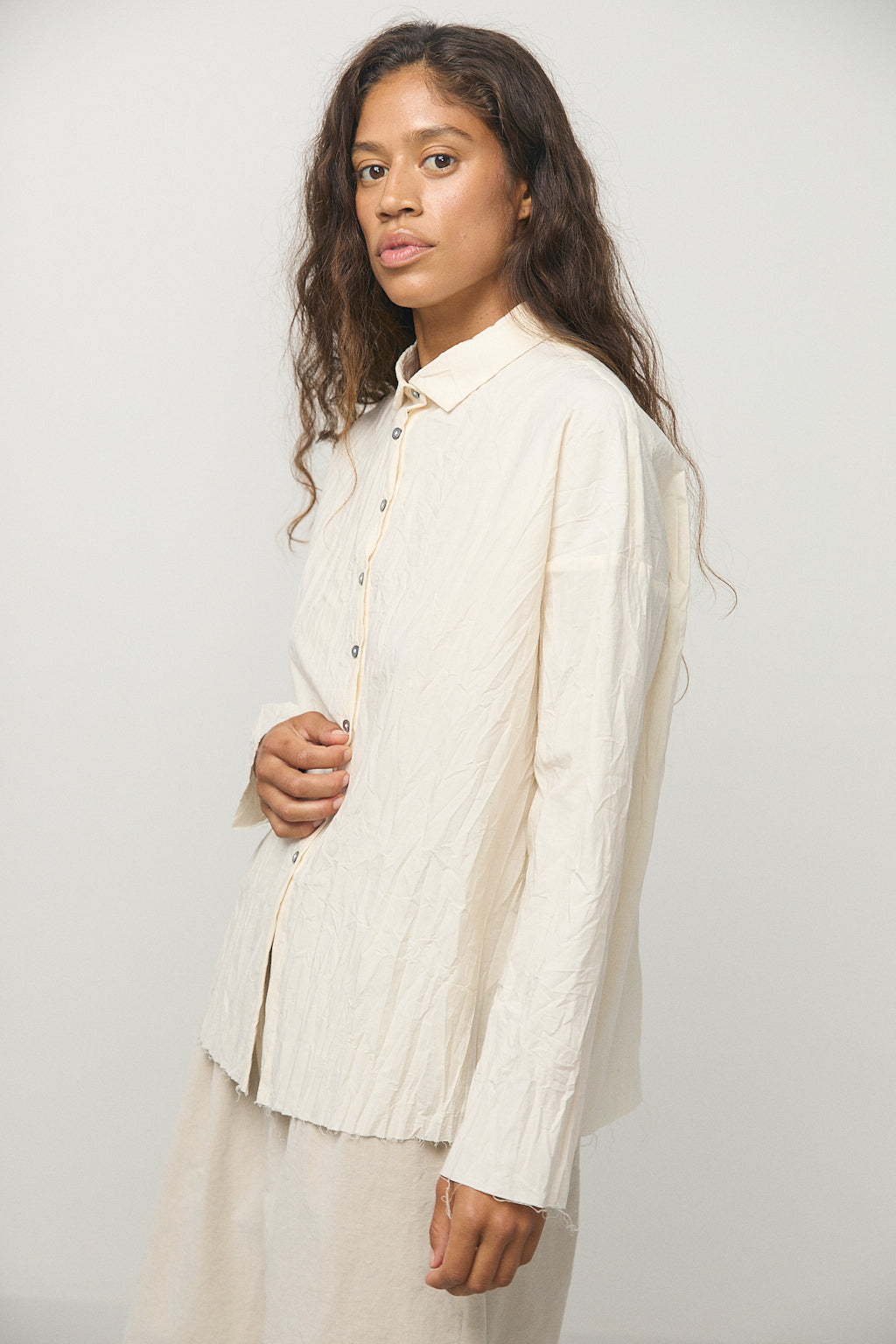 Short collar Shirt in Natural