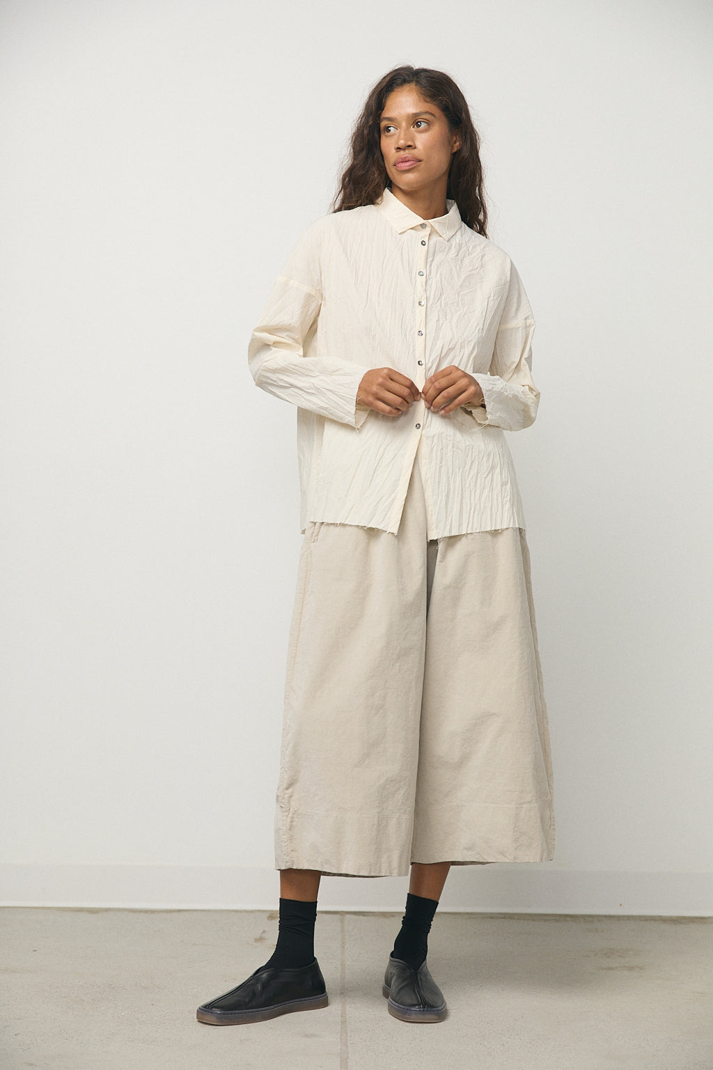 Wide Trousers in Velvet Oatmeal