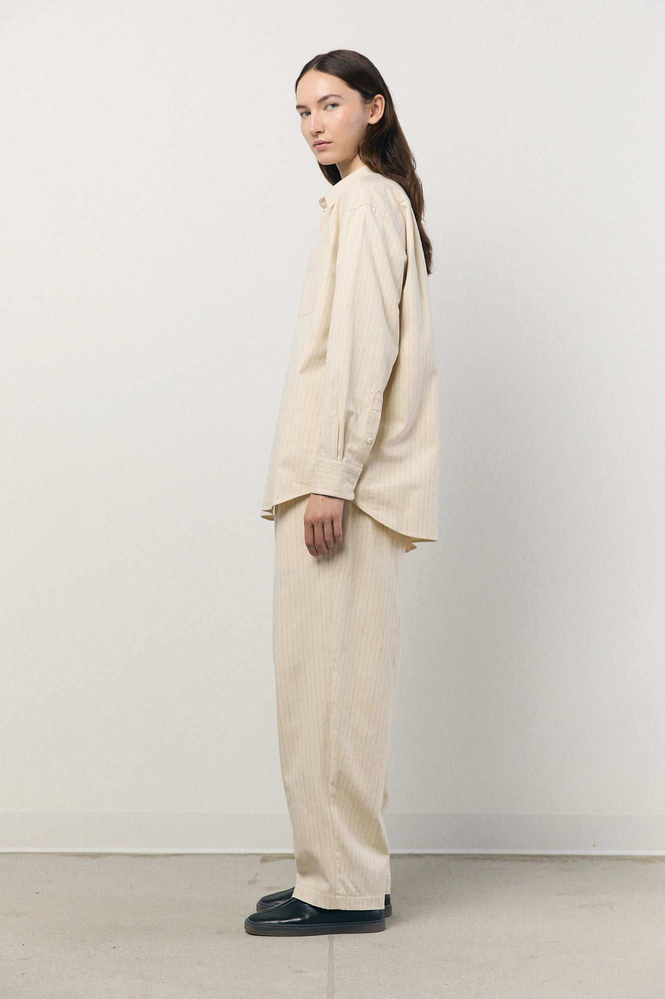 Regular Collar Shirt in Ecru Stripe