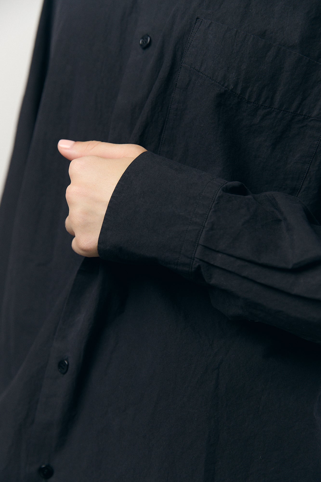 Regular Collar Shirt in Black