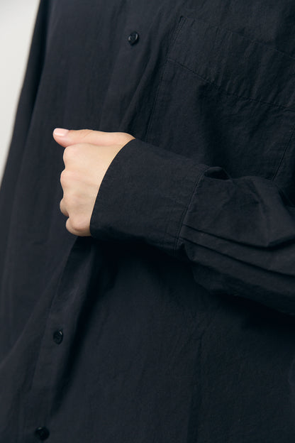 Regular Collar Shirt in Black