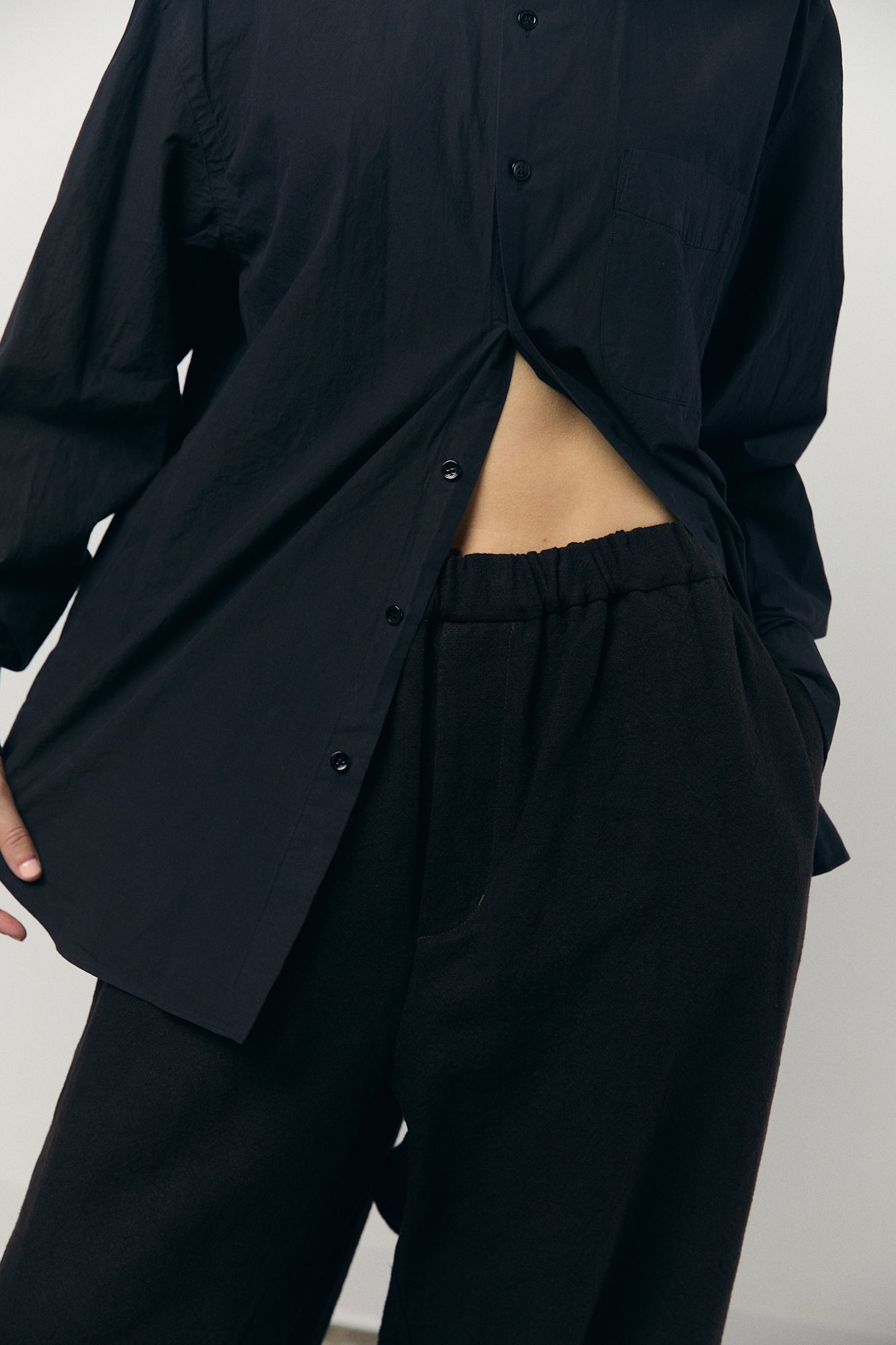 Regular Collar Shirt in Black