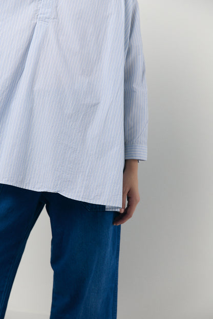 Pullover Shirt in Sax and Green Stripe