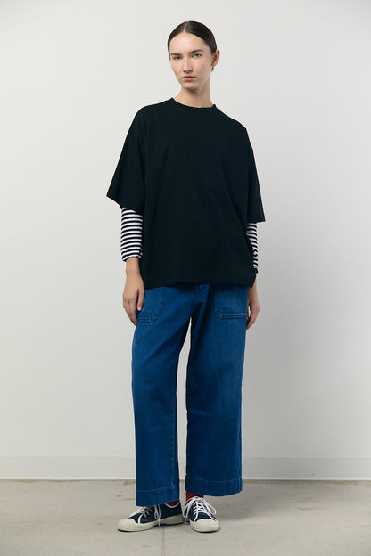 Unisex Oversized Tee in Black